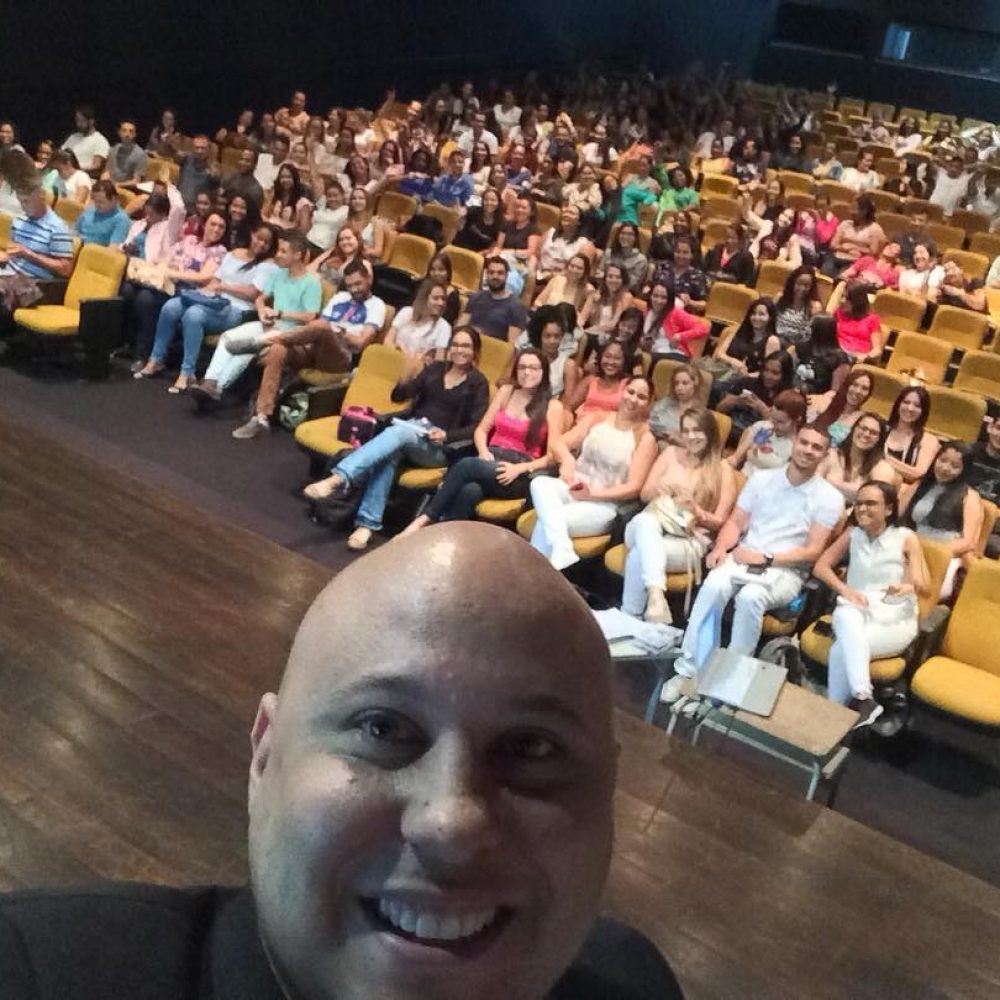 Aula prática sobre anatomia da coluna lombar
